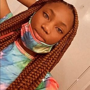 Meet your Posher, Ayana